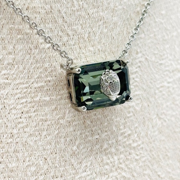 Kurt Geiger Horizontal Stone Necklace with Eagle Head - Picture 4 of 4